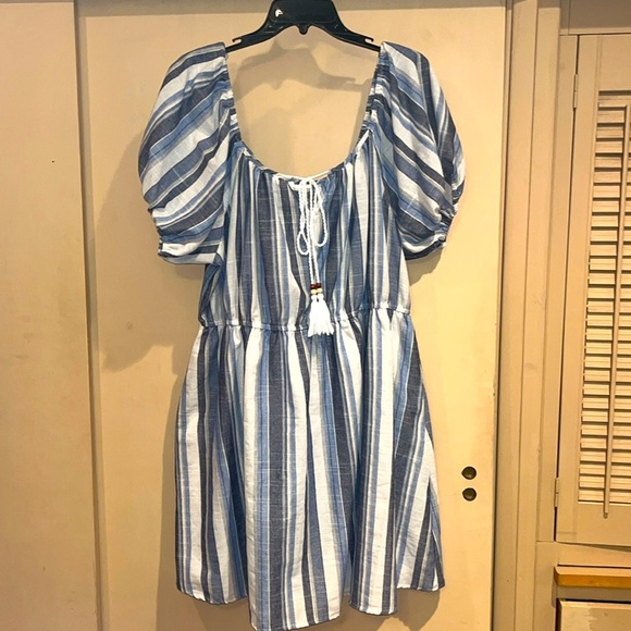 Passport mini puffy sleeve striped dress with tassels ans gathered waist 2X - Picture 1 of 7